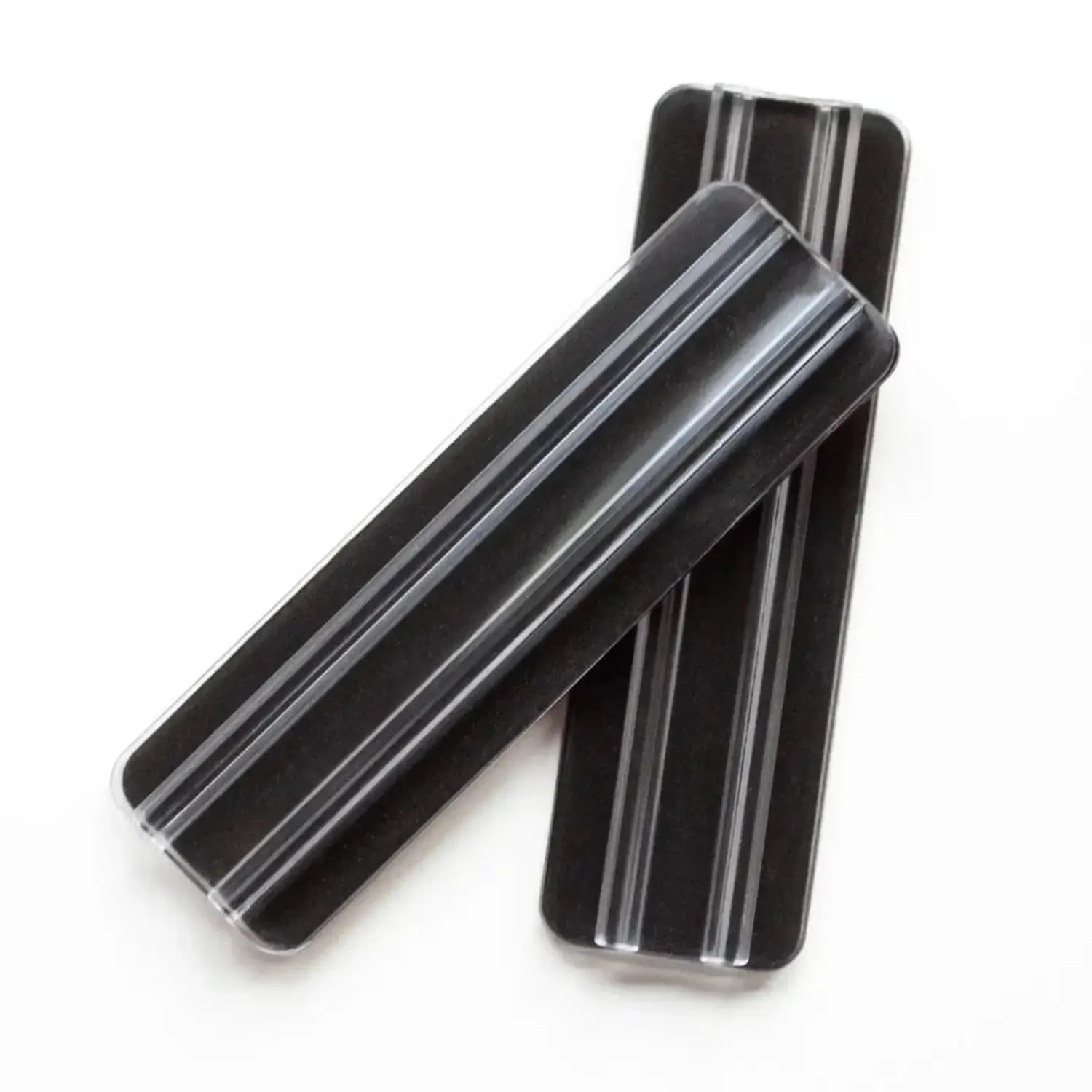 Close-up of ADDVISOR Multi Car Kit mounting rails for secure installation